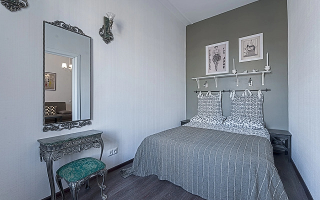 Апартаменты Город Рек у Эрмитажа (2 room)