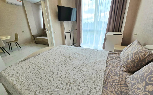 Апартаменты с Панорамными Окнами и Красивым Видом