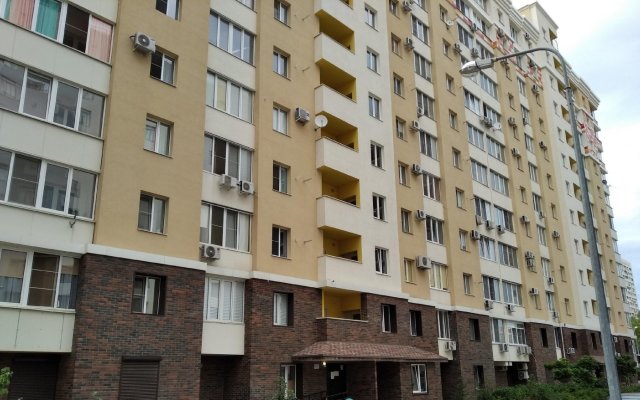 9 Nochey Na Parkhomenko 8 Apartments