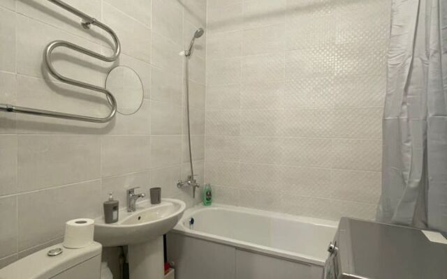 Апартаменты на ул. имени Героя Георгия Бочарникова, 4к1