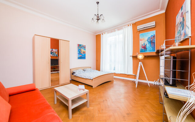 KvartiraSvobodna - Gnezdikovskiy Apartments