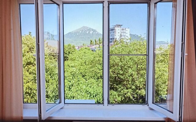 Tcentr s vidom na Beshtau i Mashuk Apartments