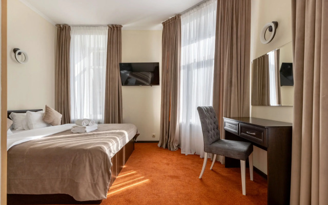 Меблированные комнаты Соло на Большом Проспекте П.С.