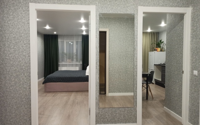 Квартира Просторная Евродвухкомнатная квартира на Закирова