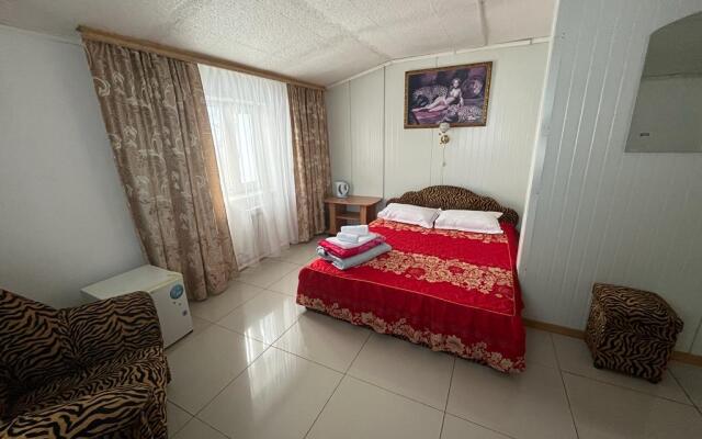 Гостиница ЗВЕЗДНАЯ (с. Подгорное)