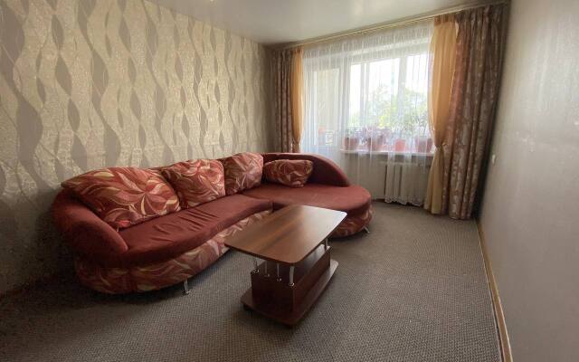 Апартаменты Трехкомнатные Апартаменты на Карбышева 12