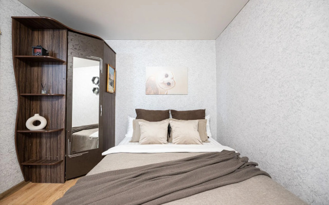 Pyat Zvyozd Skver Aloye Pole Apartments