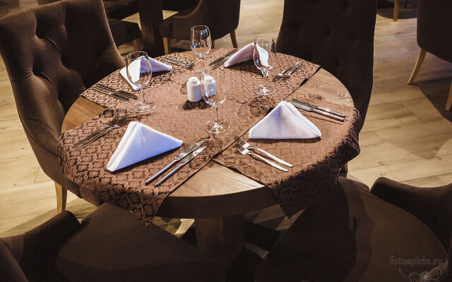 Lesnaya Rapsodiya Hotel