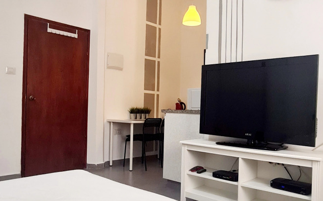 Tel Aviv Studio on Ben Yehuda 42 Apartment