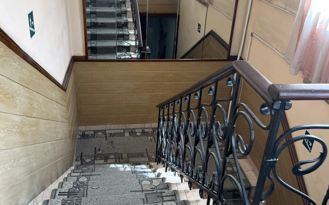 Отель Кировская