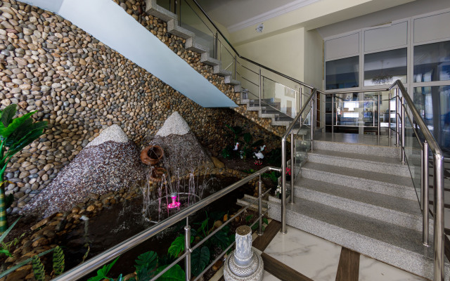 Uyut Tamani Hotel