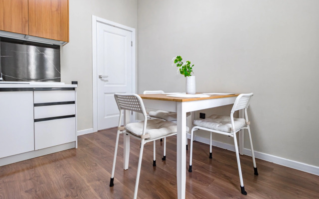 Apartments Svetlye V Tsentre Ryadom S Botanicheskim Sadom