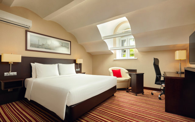 CORT INN Nizhny Novgorod City-Center Otel