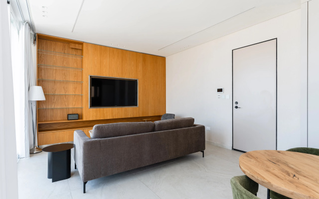 Blueground at Tel Aviv Port Apartments