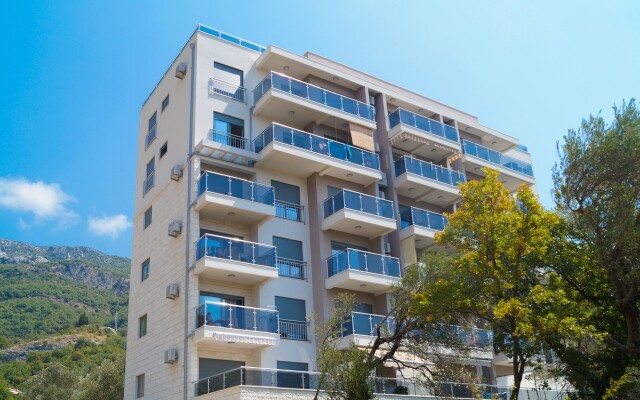 Oliva Apartments