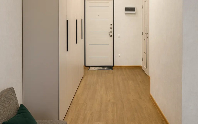 Na Glavnoy Naberezhnoy Goroda Flat