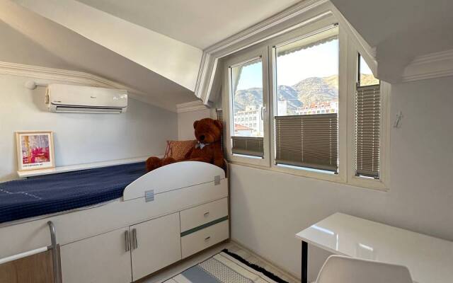 Bolshaya ryadom s Morem Flat