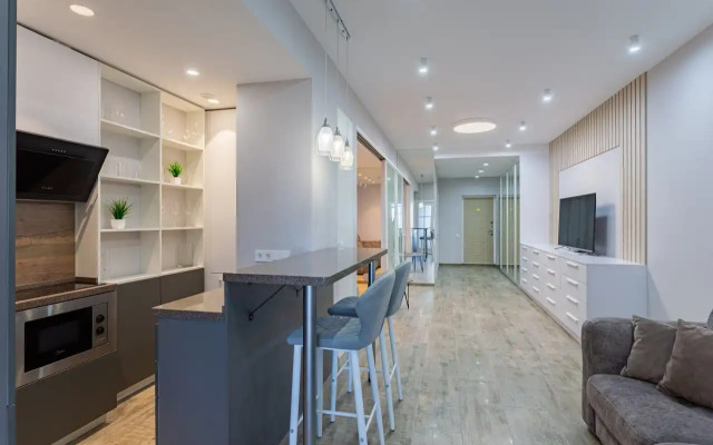 V Tsentre,lyuks Vmestimostyyu 6 Chelovek Apartments
