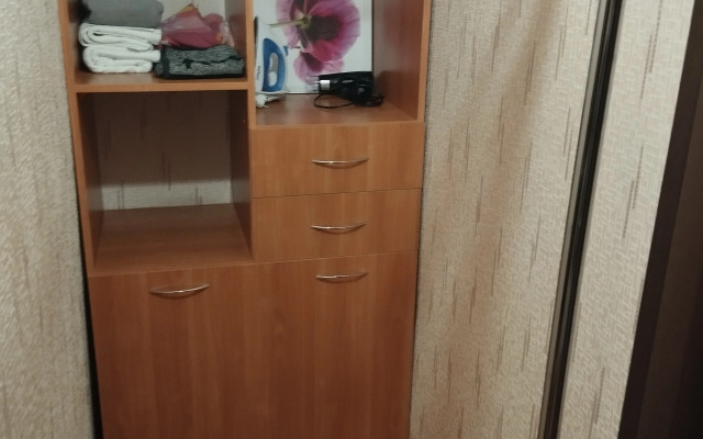 Tryokhmestnye tsentr.svetlaya teplaya Flat