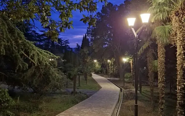 Apartamenty u Massandrovskogo parka