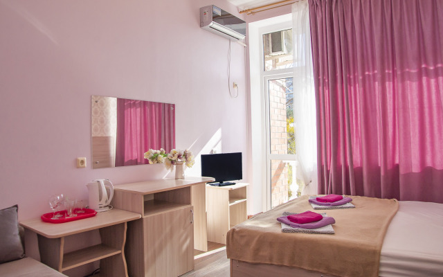 Na Primorskoj 14 Guest House