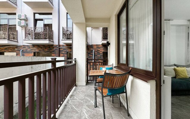 Квартира 2-ком с балконом на Эстонской 31