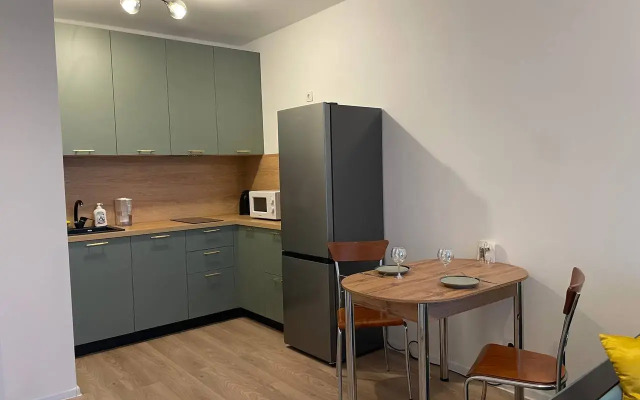 Krasivaya Yevrodvushka S Balkonom Flat