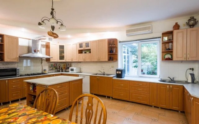 Semeyny Guest House