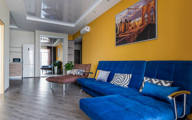 Apart Vl Na Naberezhnoy S Vidom Na More Apartments