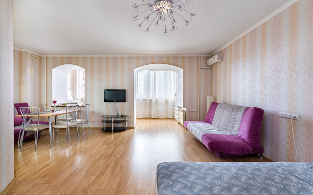 Na Zaslonova 17 Flat