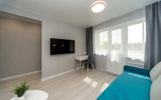 Квартира со свежим ремонтом возле Цвет. мета СФУ