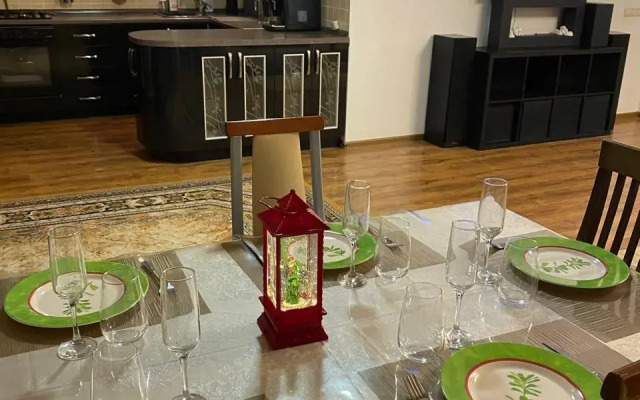 Femili Khaus Guest house