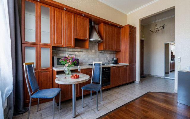 Квартира 2 Ночи на улице Жуковского 59