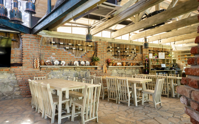 Курортный отель Mosavali