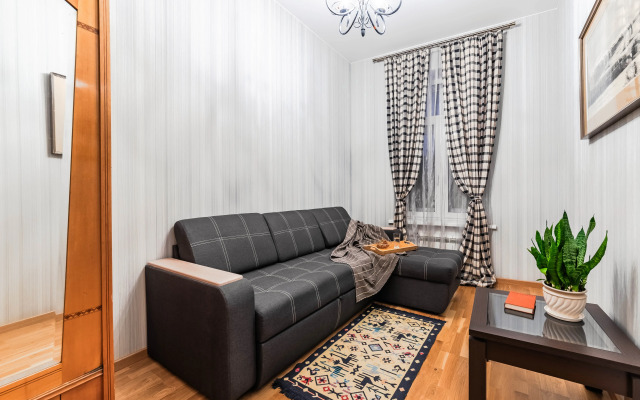 Sokrovischa Peterburga Apartments