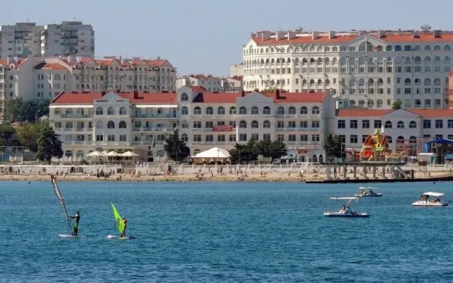 Apartamenty Deluks s balkonom