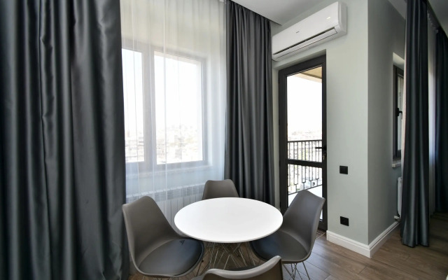 2-K v Novostroyke, Ulitsa Amiryana, Am2614 Flat