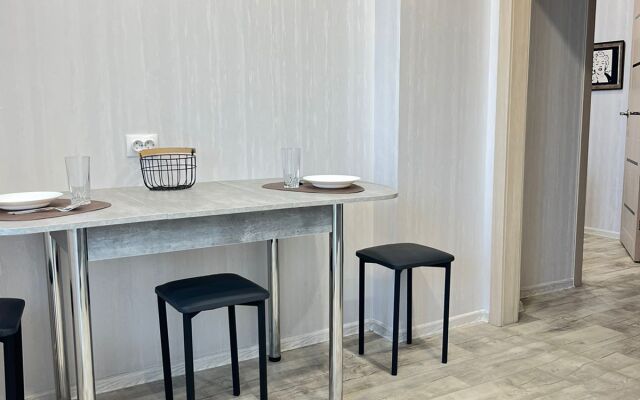 Na Chaykovskogo 100 Flat