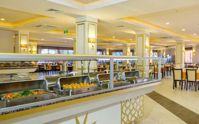 Aydinbey Famous Resort - Ultra All Inclusive