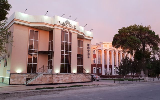 Отель Vardonze