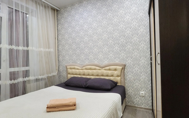 Na ulice Zyiryanovskaya 61 Flat