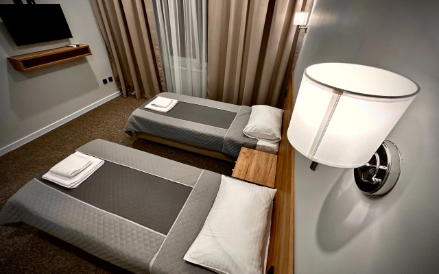 Cremant Hotel