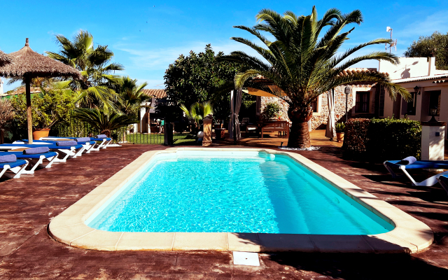 Вилла Sunset Sands Villa