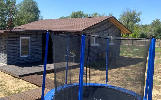 Гостевой дом Домик у леса