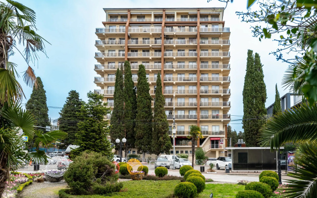 Red Marina Park Laura Apartments