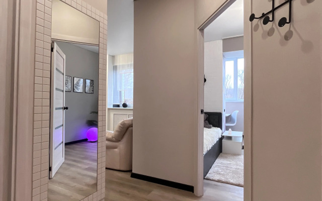 Svetlaya S Novym Remontom Flat