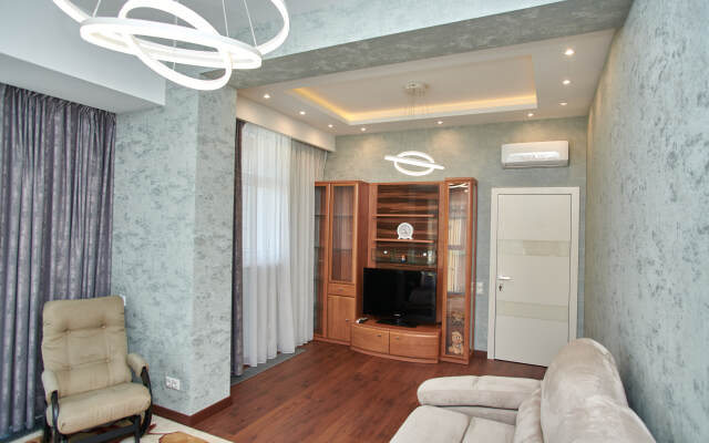 Апартаменты Двухкомнатная квартира у моря в ЖК Посейдон