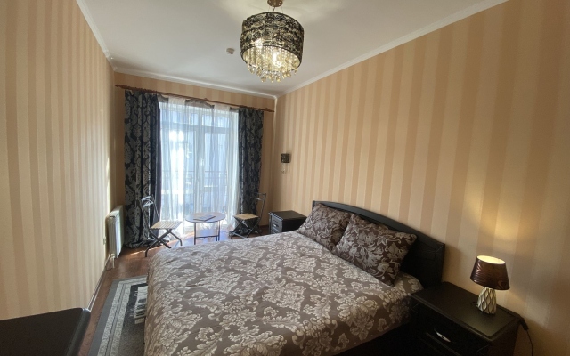 Апартаменты 272 Двухкомнатные Циолковского 13Б