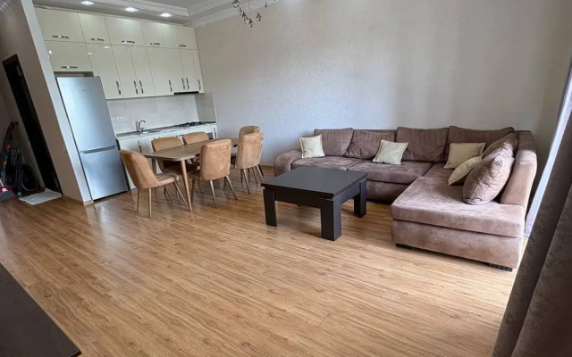 Flat Na 4 Gostya V Tsentre Tbilisi