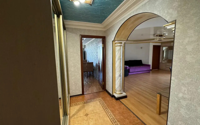 Krasnoznamenskiy Tsentralny Pyatachok Flat